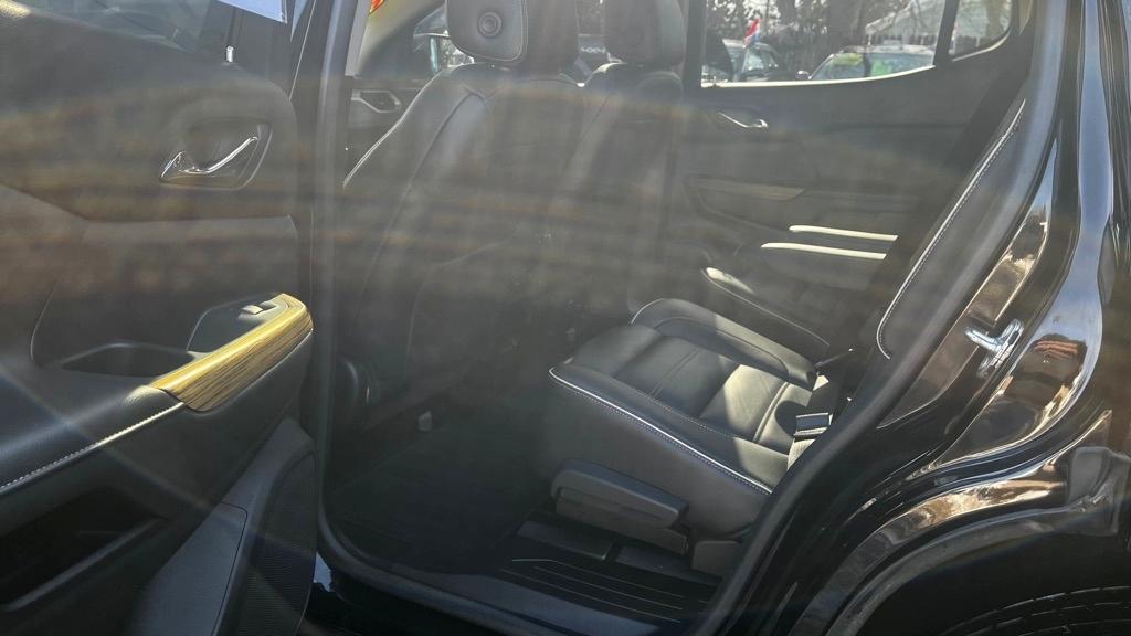 GMC Acadia Denali AWD 2017