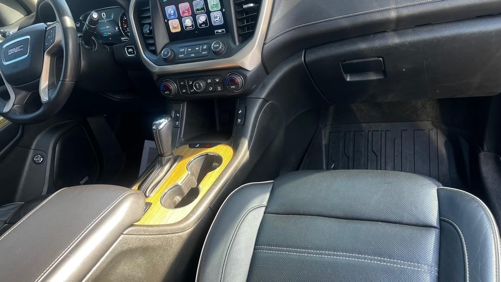 GMC Acadia Denali AWD 2017