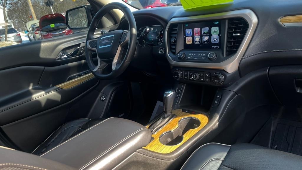 GMC Acadia Denali AWD 2017