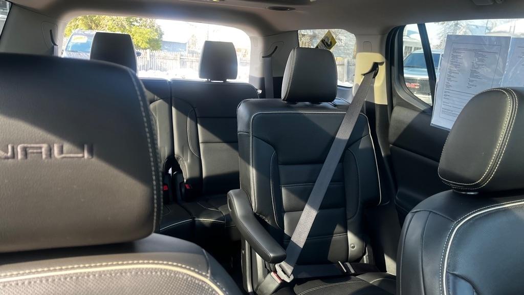 GMC Acadia Denali AWD 2017