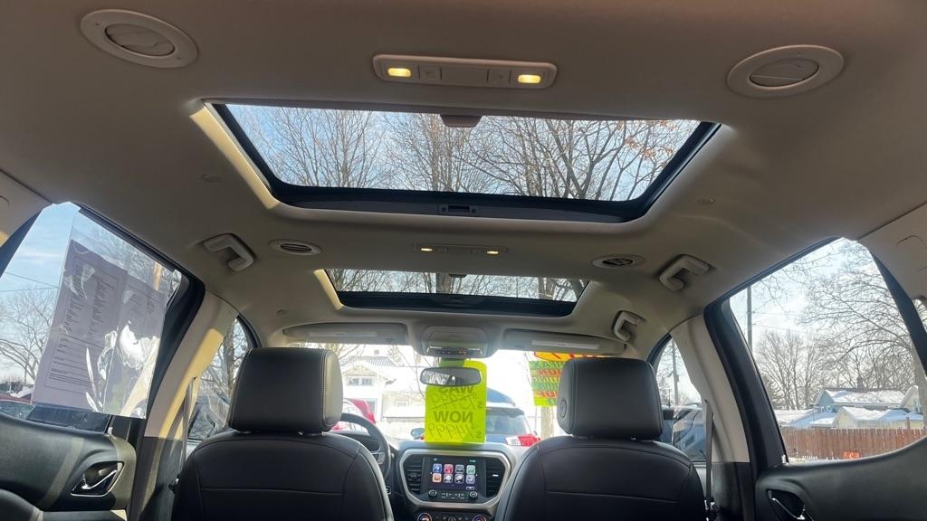 GMC Acadia Denali AWD 2017