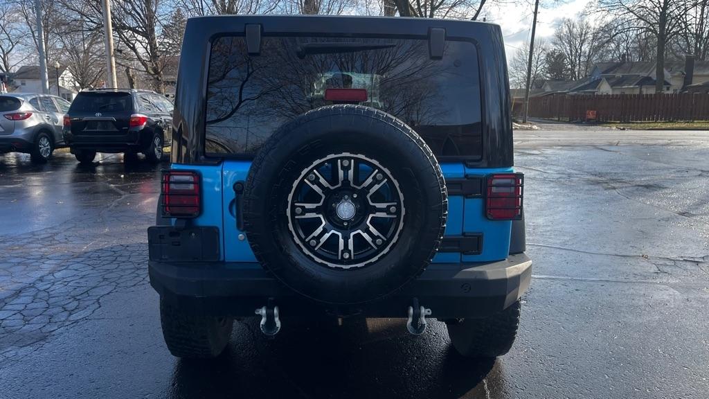 Jeep Wrangler Unlimited Sport 4WD 2010