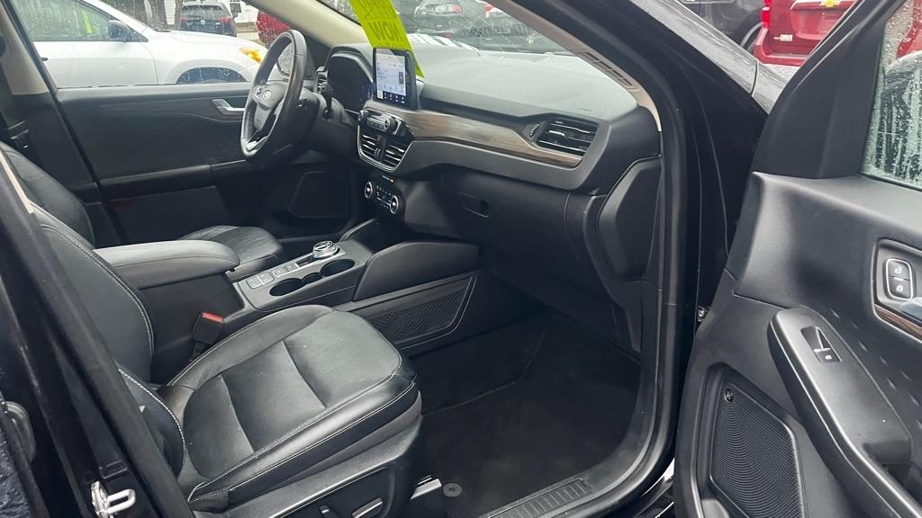 Ford Escape Titanium 4WD 2020