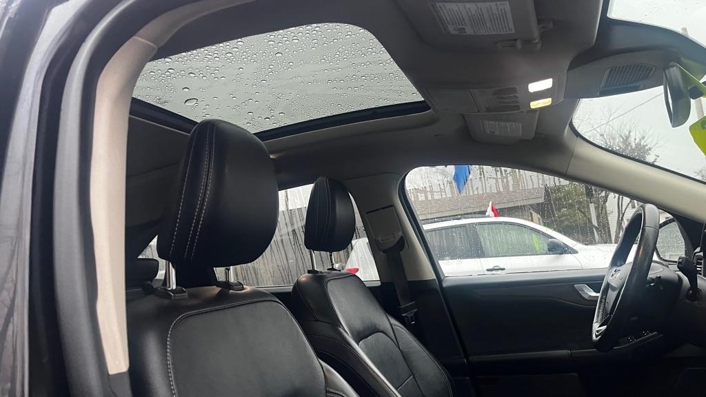 Ford Escape Titanium 4WD 2020