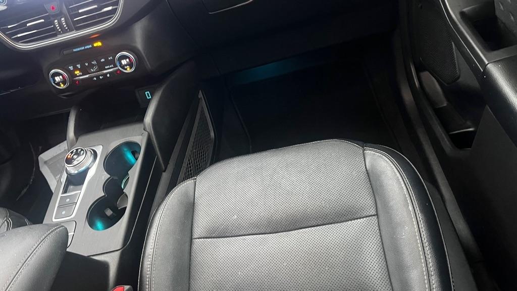 Ford Escape Titanium 4WD 2020