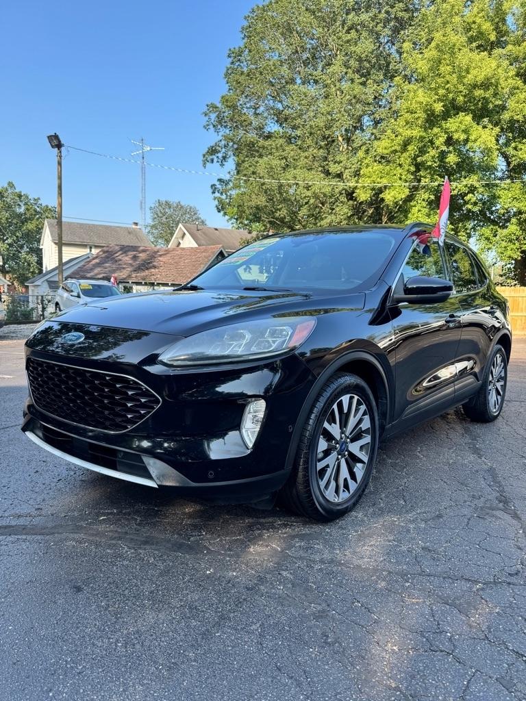 2020 Ford Escape Titanium 4WD