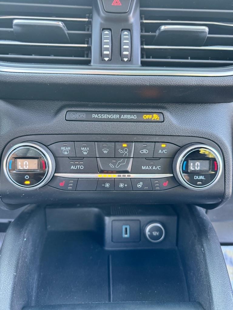 Ford Escape Titanium 4WD 2020