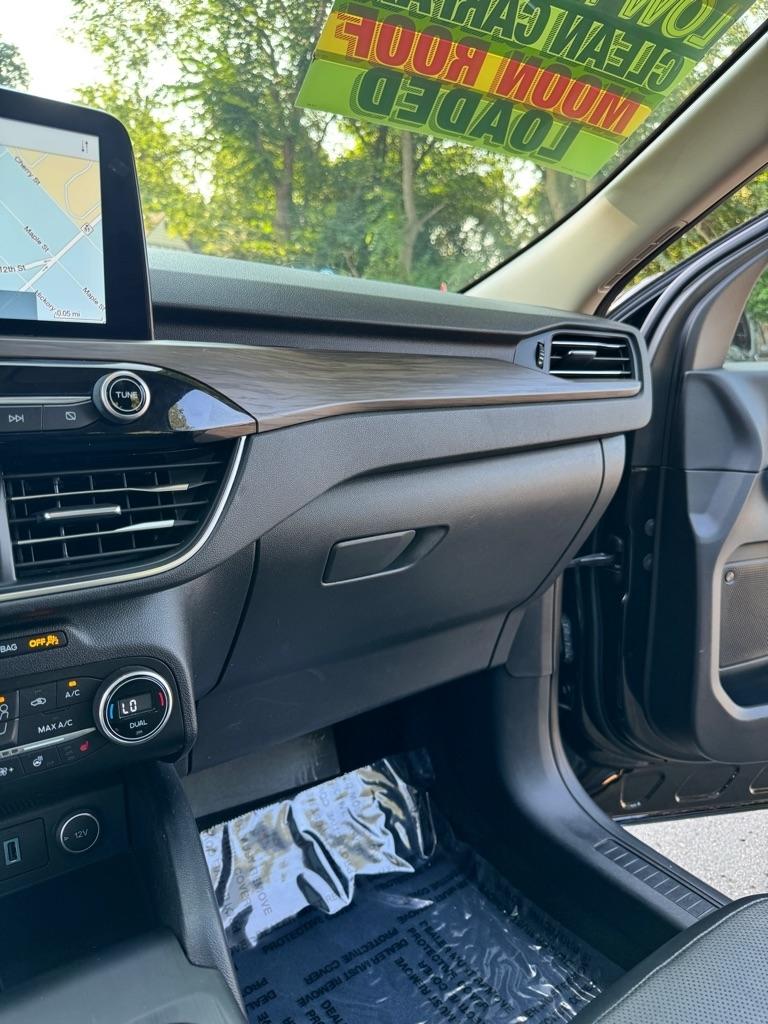 Ford Escape Titanium 4WD 2020