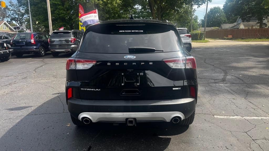 Ford Escape Titanium 4WD 2020