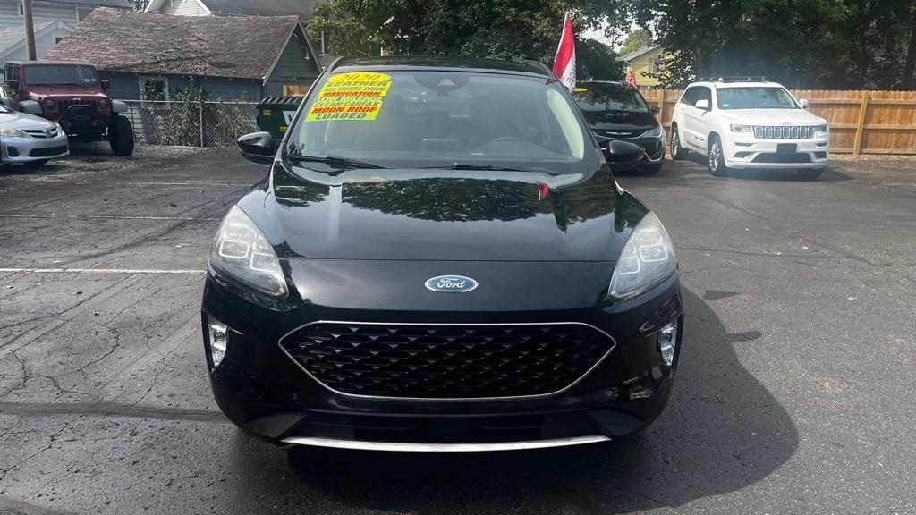 Ford Escape Titanium 4WD 2020