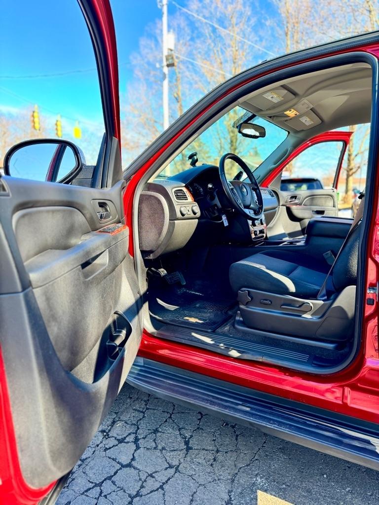 Chevrolet Tahoe LS 4WD 2012