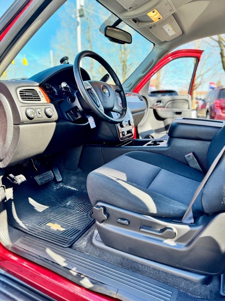 Chevrolet Tahoe LS 4WD 2012