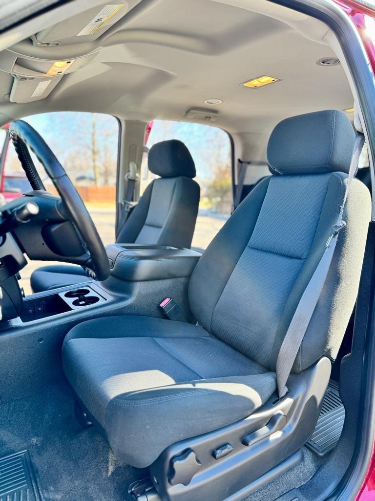 Chevrolet Tahoe LS 4WD 2012