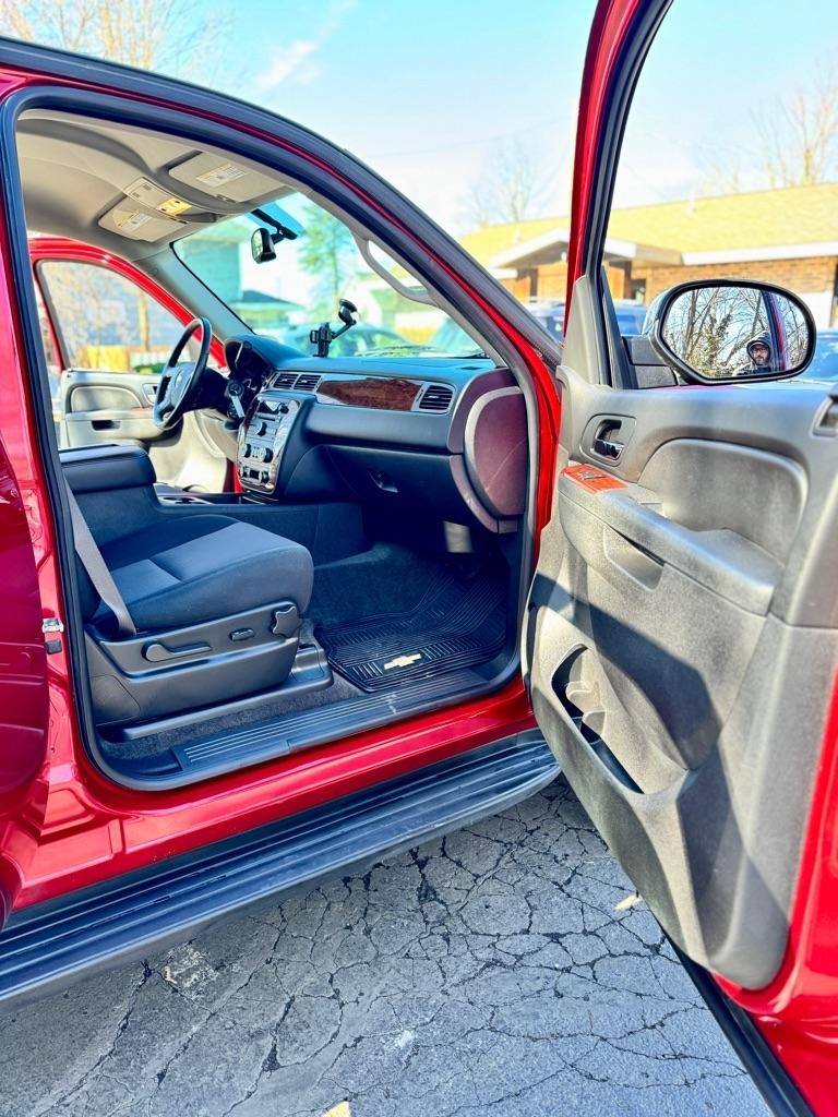 Chevrolet Tahoe LS 4WD 2012