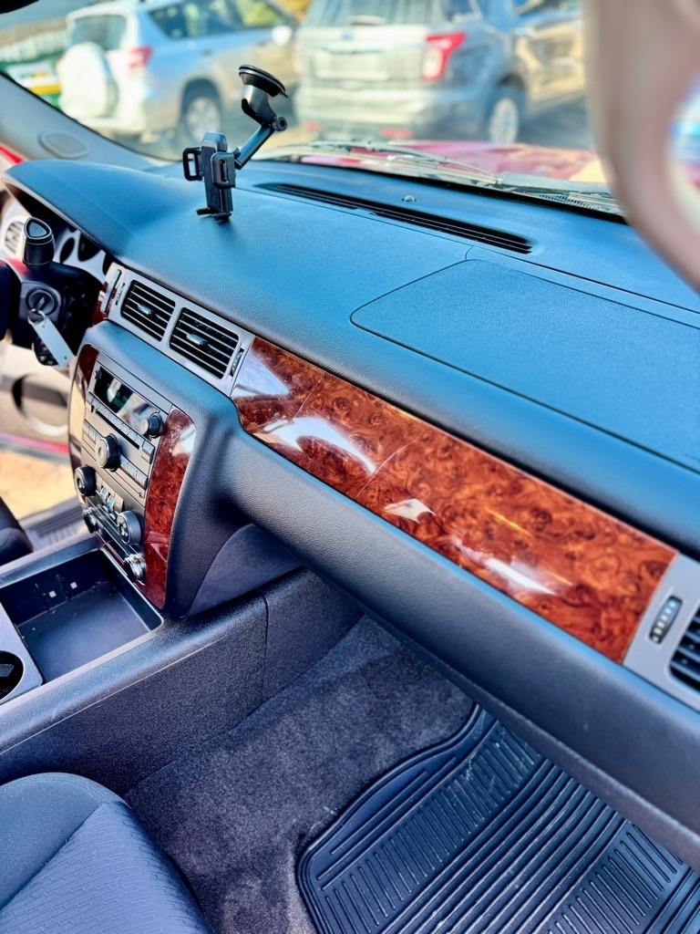 Chevrolet Tahoe LS 4WD 2012