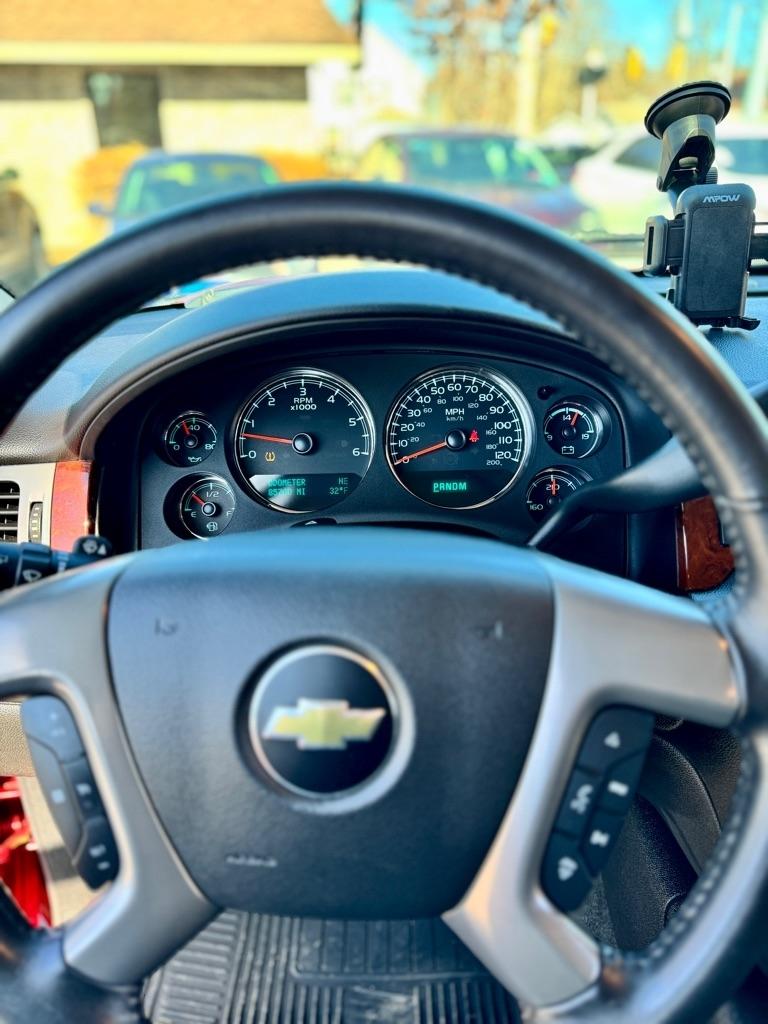 Chevrolet Tahoe LS 4WD 2012