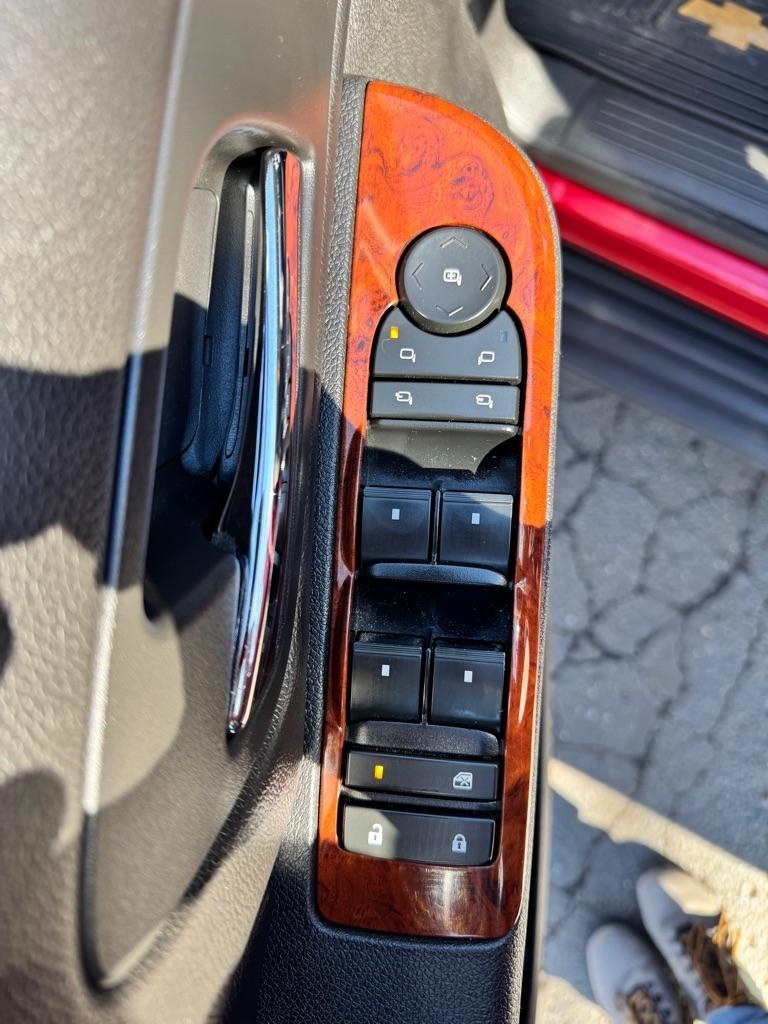 Chevrolet Tahoe LS 4WD 2012