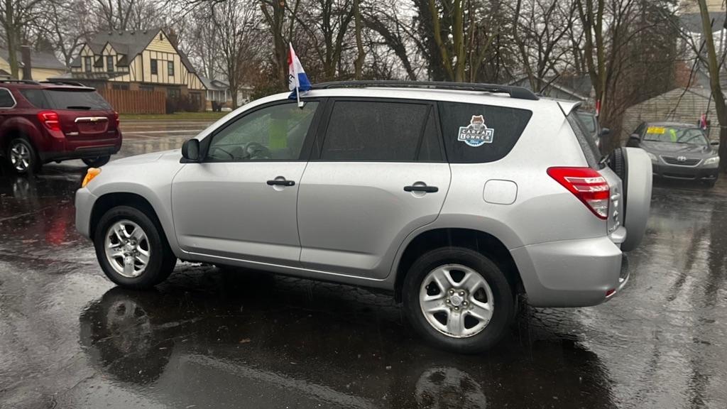 Toyota RAV4 Base I4 4WD 2009