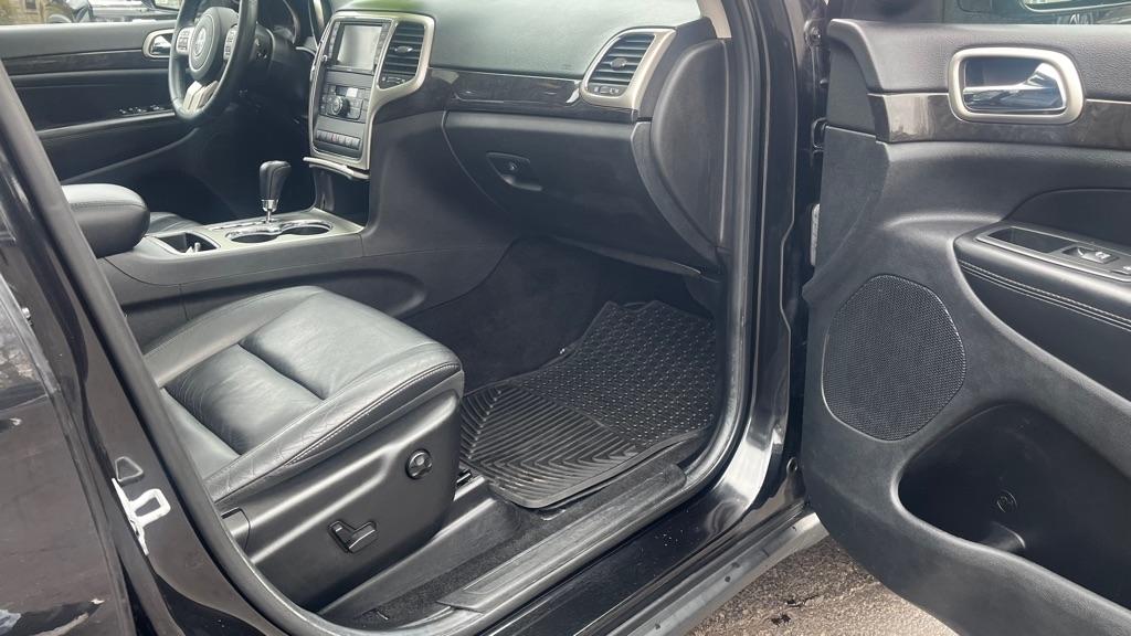 Jeep Grand Cherokee Laredo 4WD 2013