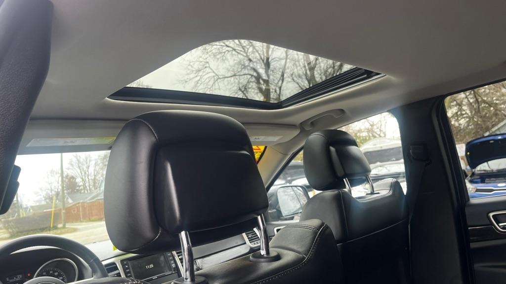 Jeep Grand Cherokee Laredo 4WD 2013