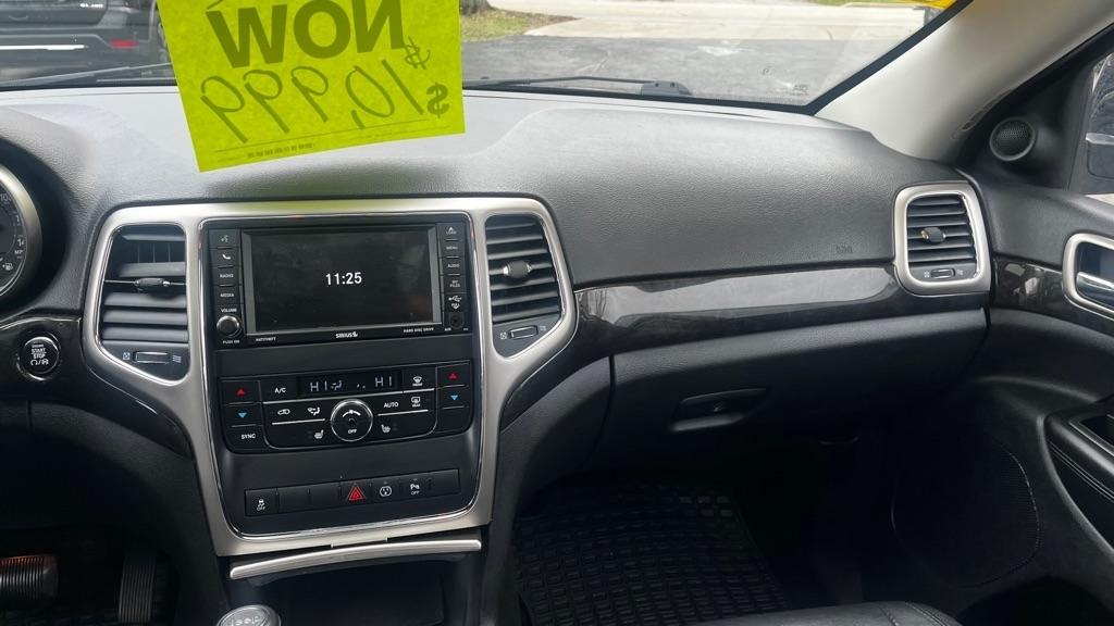 Jeep Grand Cherokee Laredo 4WD 2013