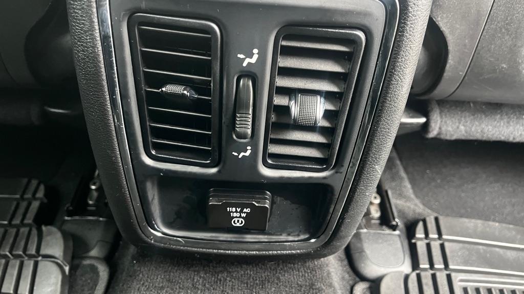 Jeep Grand Cherokee Laredo 4WD 2013