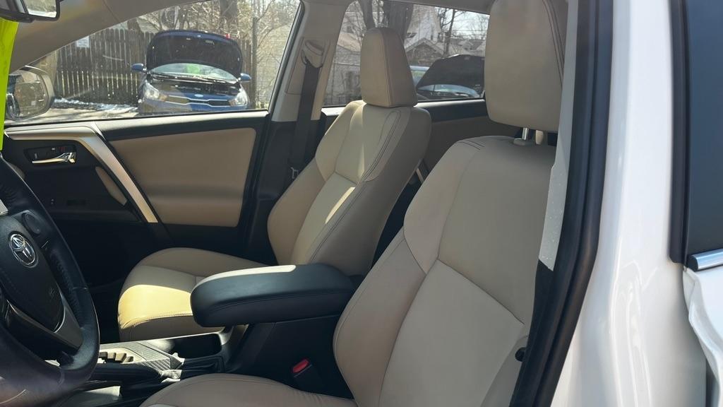 Toyota RAV4 Limited AWD 2014