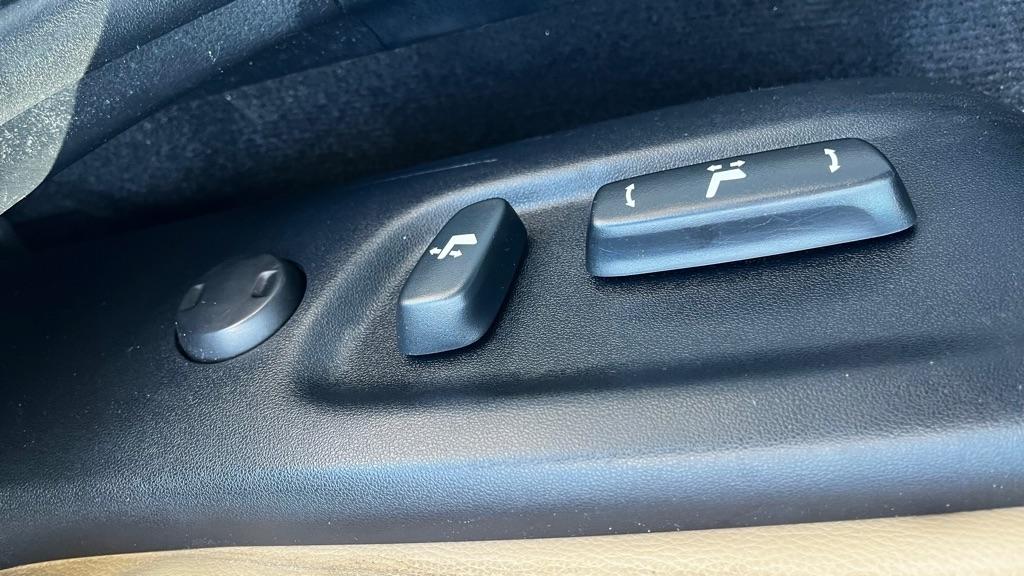 Toyota RAV4 Limited AWD 2014