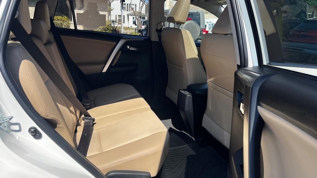 Toyota RAV4 Limited AWD 2014