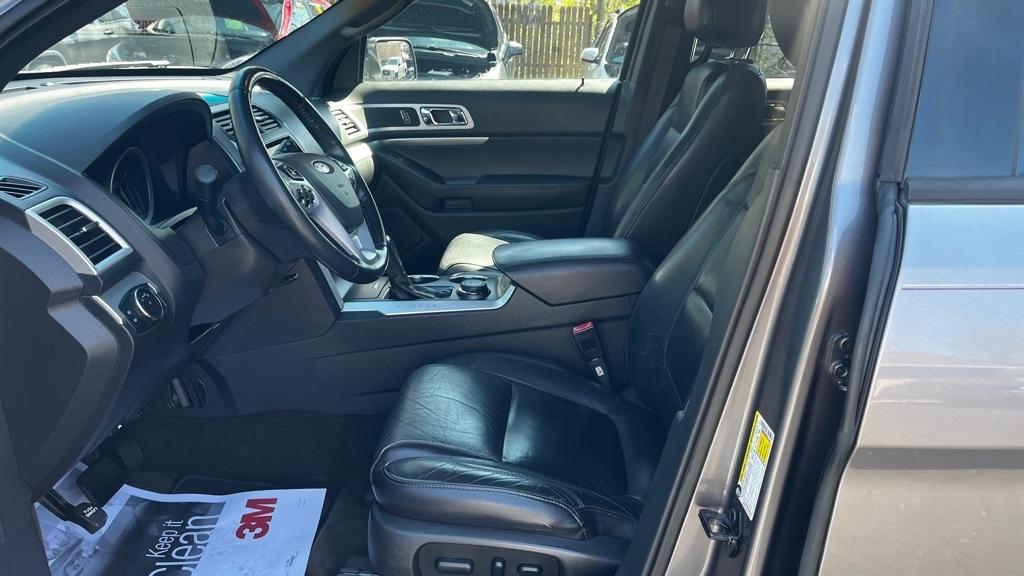 Ford Explorer XLT 4WD 2013