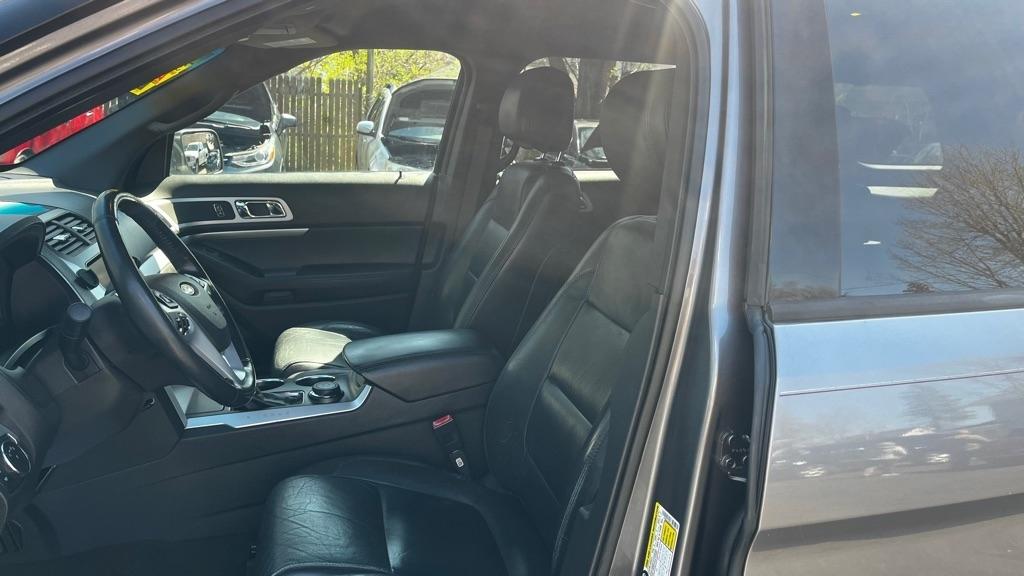 Ford Explorer XLT 4WD 2013