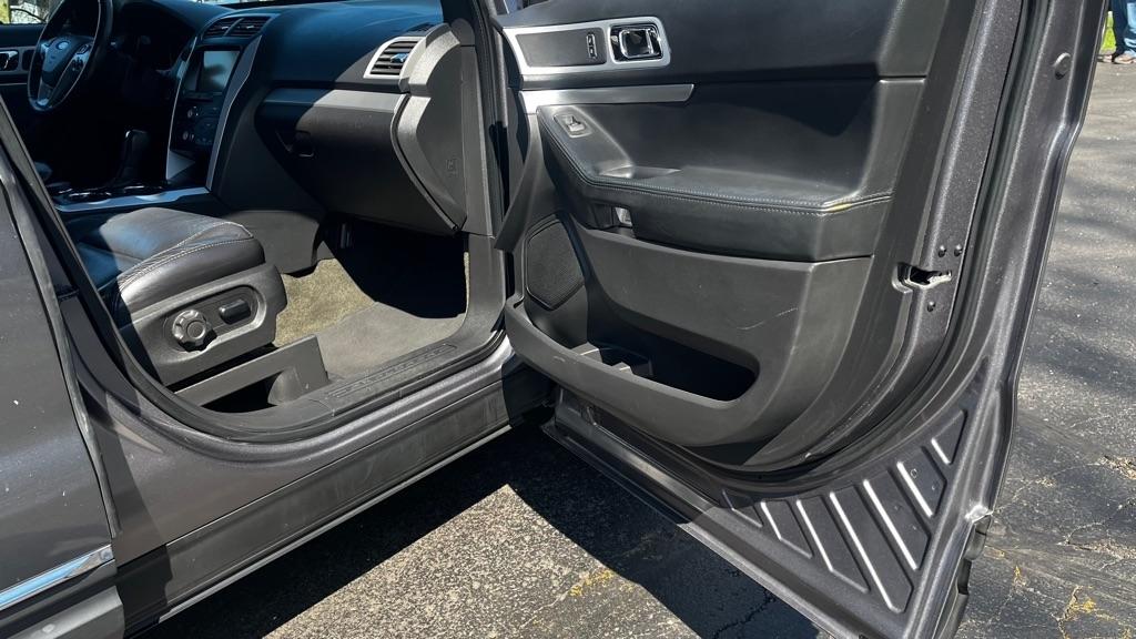 Ford Explorer XLT 4WD 2013