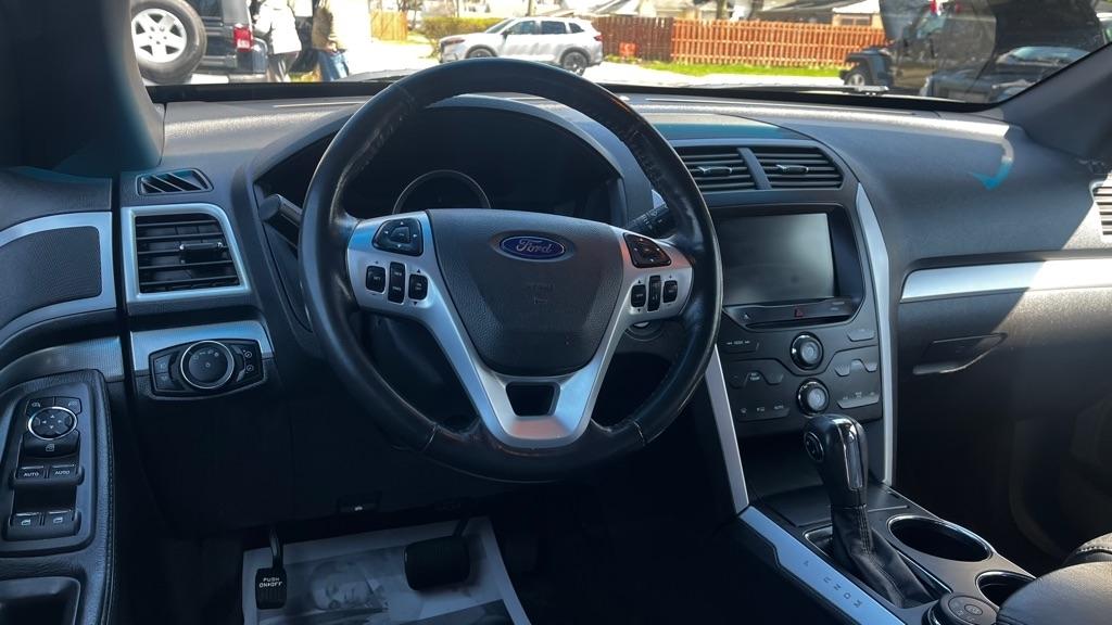 Ford Explorer XLT 4WD 2013