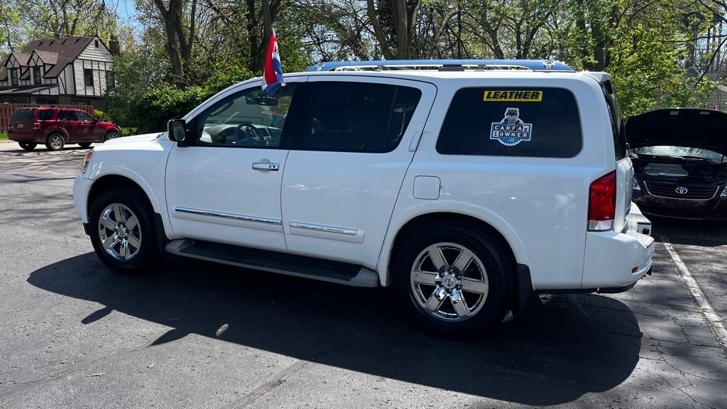 Nissan Armada Platinum 4WD 2011