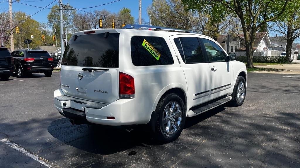 Nissan Armada Platinum 4WD 2011