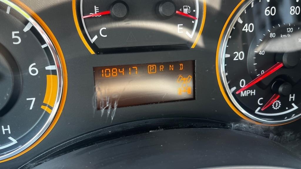 Nissan Armada Platinum 4WD 2011