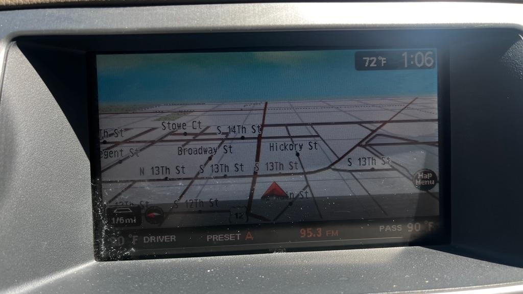 Nissan Armada Platinum 4WD 2011