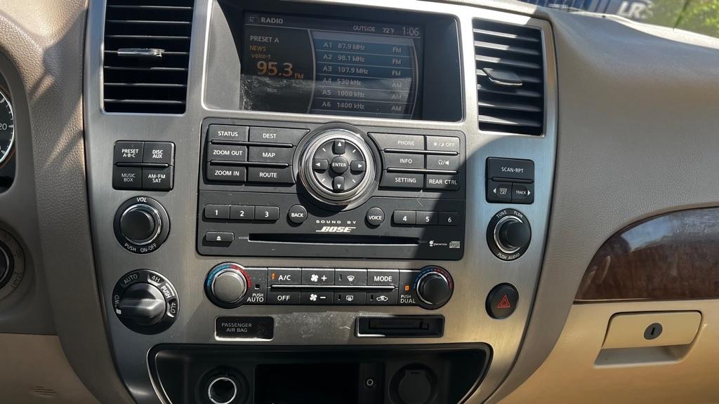 Nissan Armada Platinum 4WD 2011