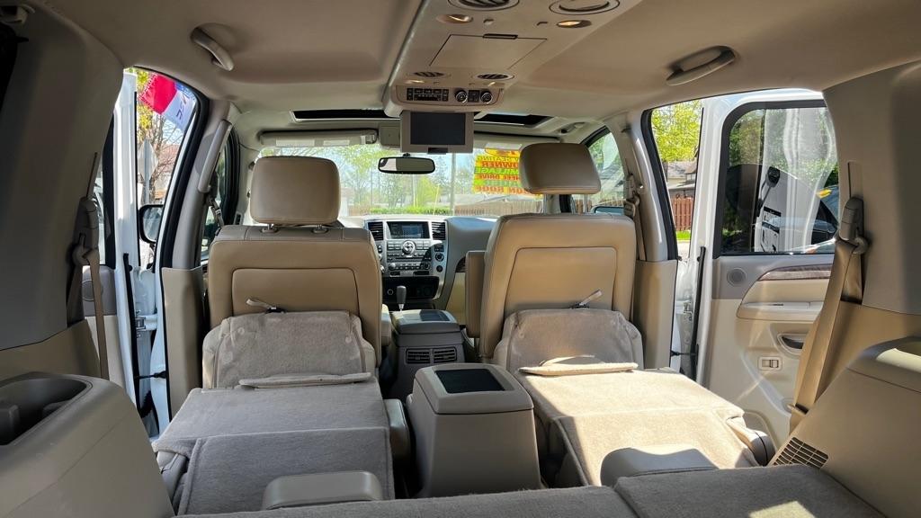 Nissan Armada Platinum 4WD 2011