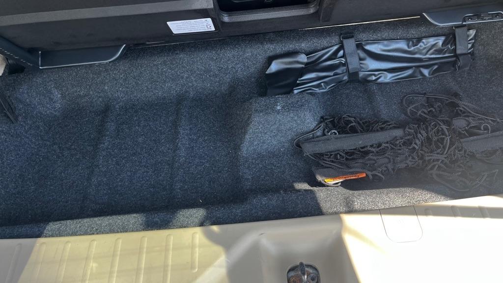 Nissan Armada Platinum 4WD 2011