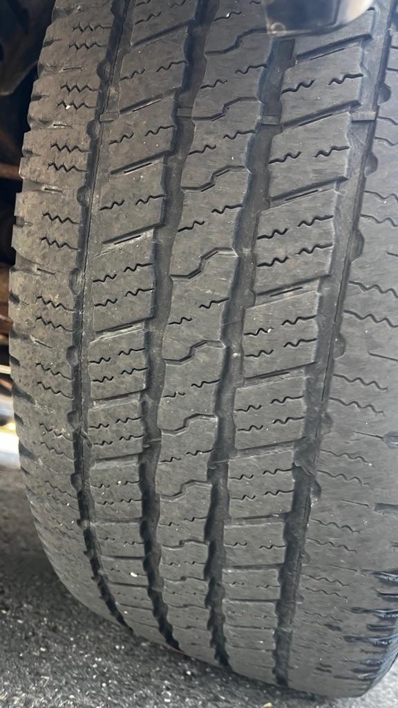 Nissan Armada Platinum 4WD 2011