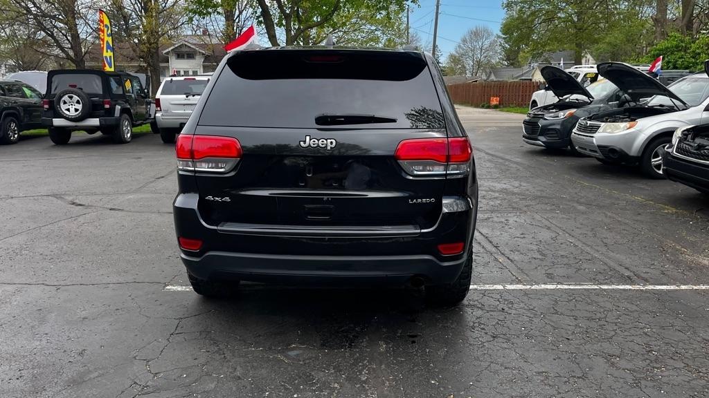 Jeep Grand Cherokee Laredo 4WD 2015