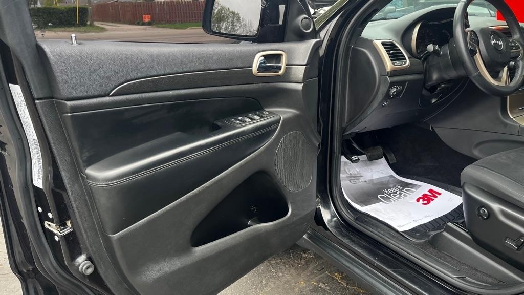 Jeep Grand Cherokee Laredo 4WD 2015