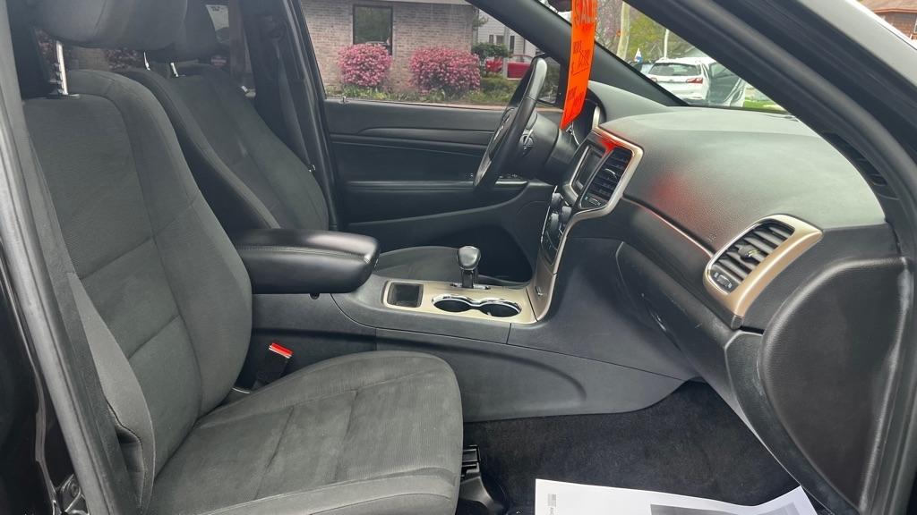 Jeep Grand Cherokee Laredo 4WD 2015