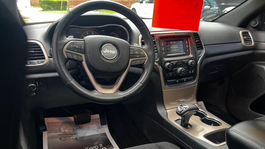 Jeep Grand Cherokee Laredo 4WD 2015