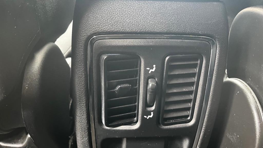 Jeep Grand Cherokee Laredo 4WD 2015