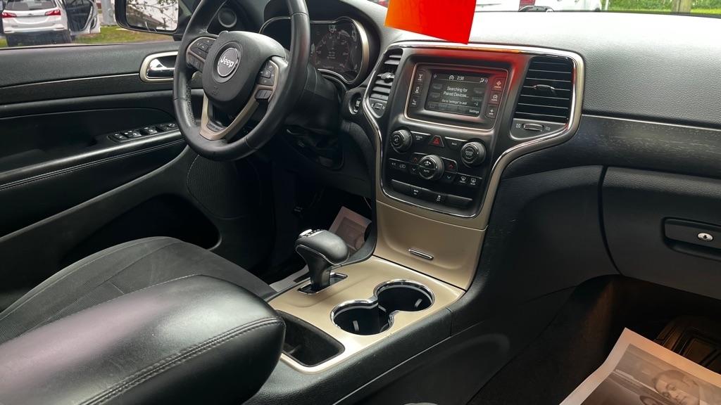 Jeep Grand Cherokee Laredo 4WD 2015