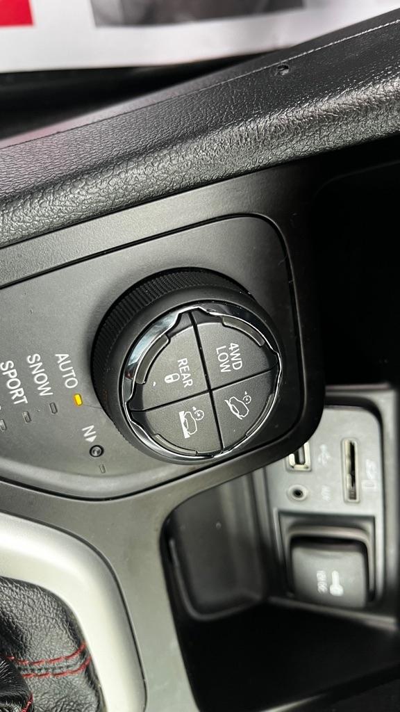 Jeep Cherokee Trailhawk 4WD 2015