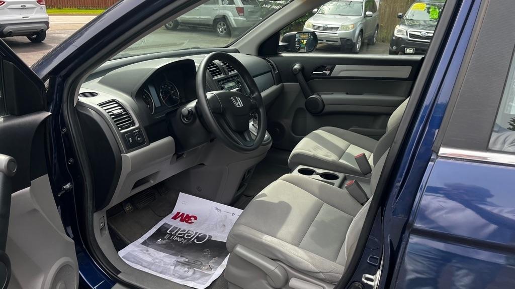 Honda CR-V LX 4WD 5-Speed AT 2011