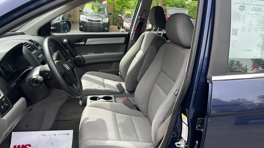 Honda CR-V LX 4WD 5-Speed AT 2011